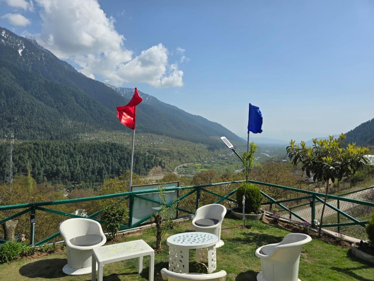 Cliff Cottage Pahalgam, Kashmir Batakut Exterior photo